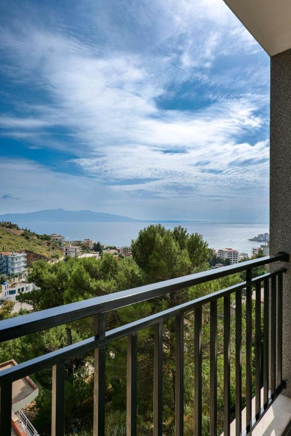 Arijons Apartments Sarande Bagian luar foto